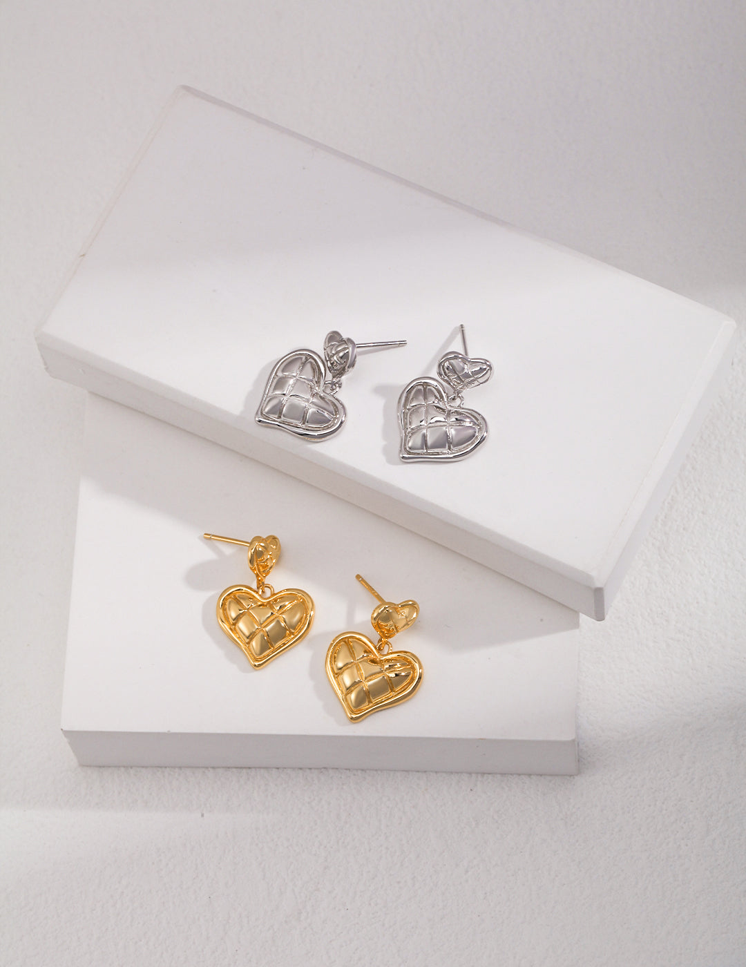 Golden Love Knots