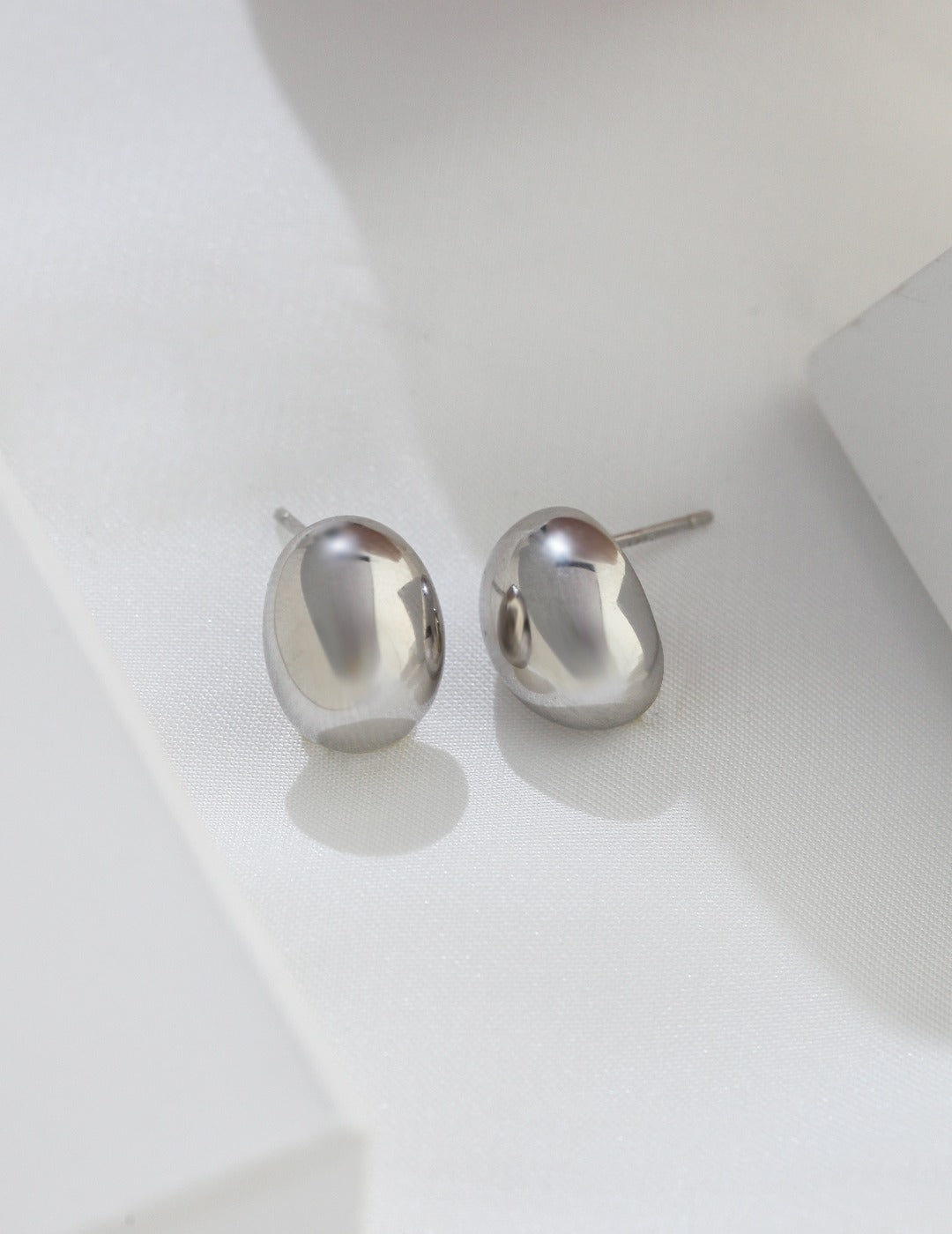 Bean Studs