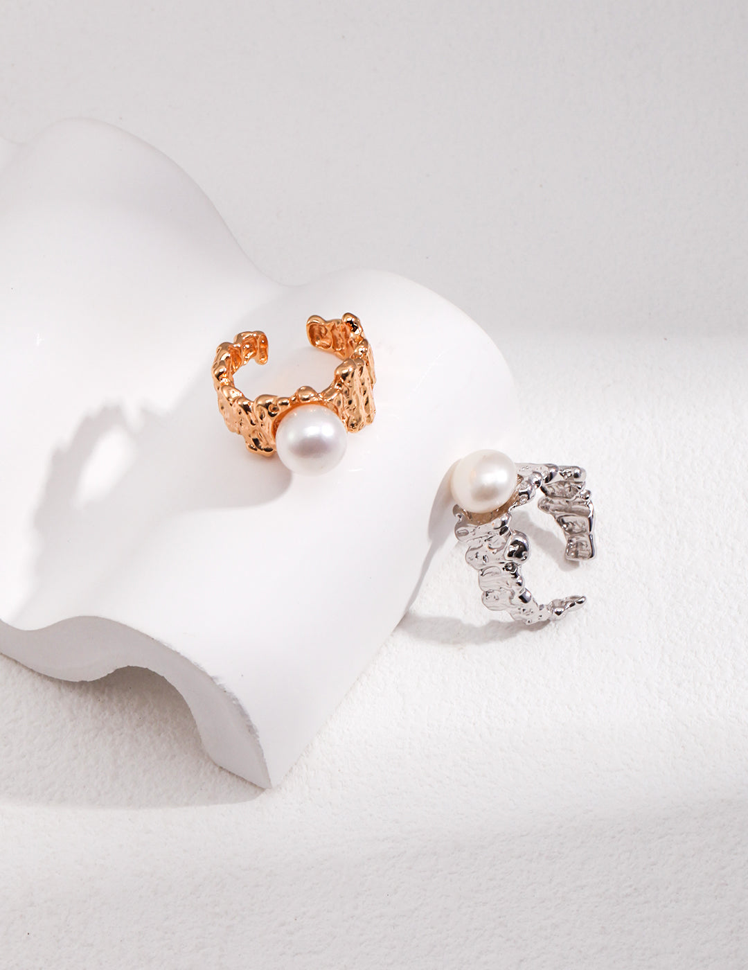 Crinkle Pearl Ring