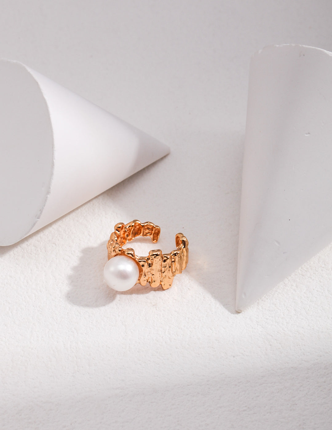 Crinkle Pearl Ring